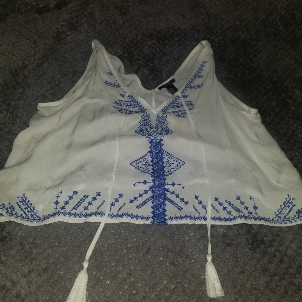 White forever21 crop top